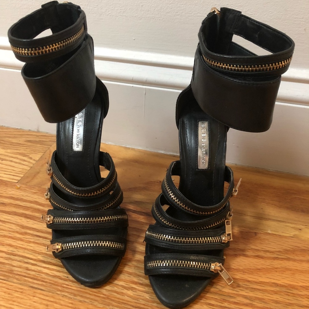 BCBG black heels with zippers size 35